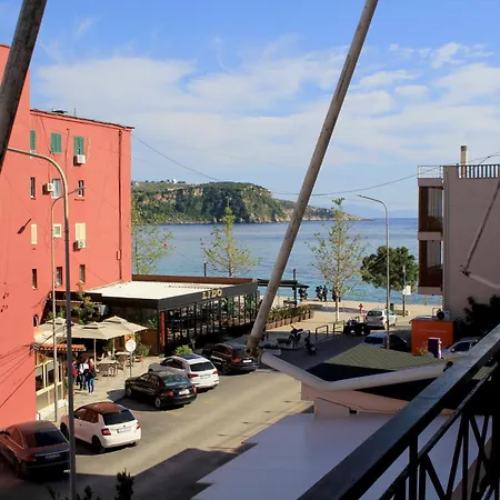Casa Elefteria & Viron